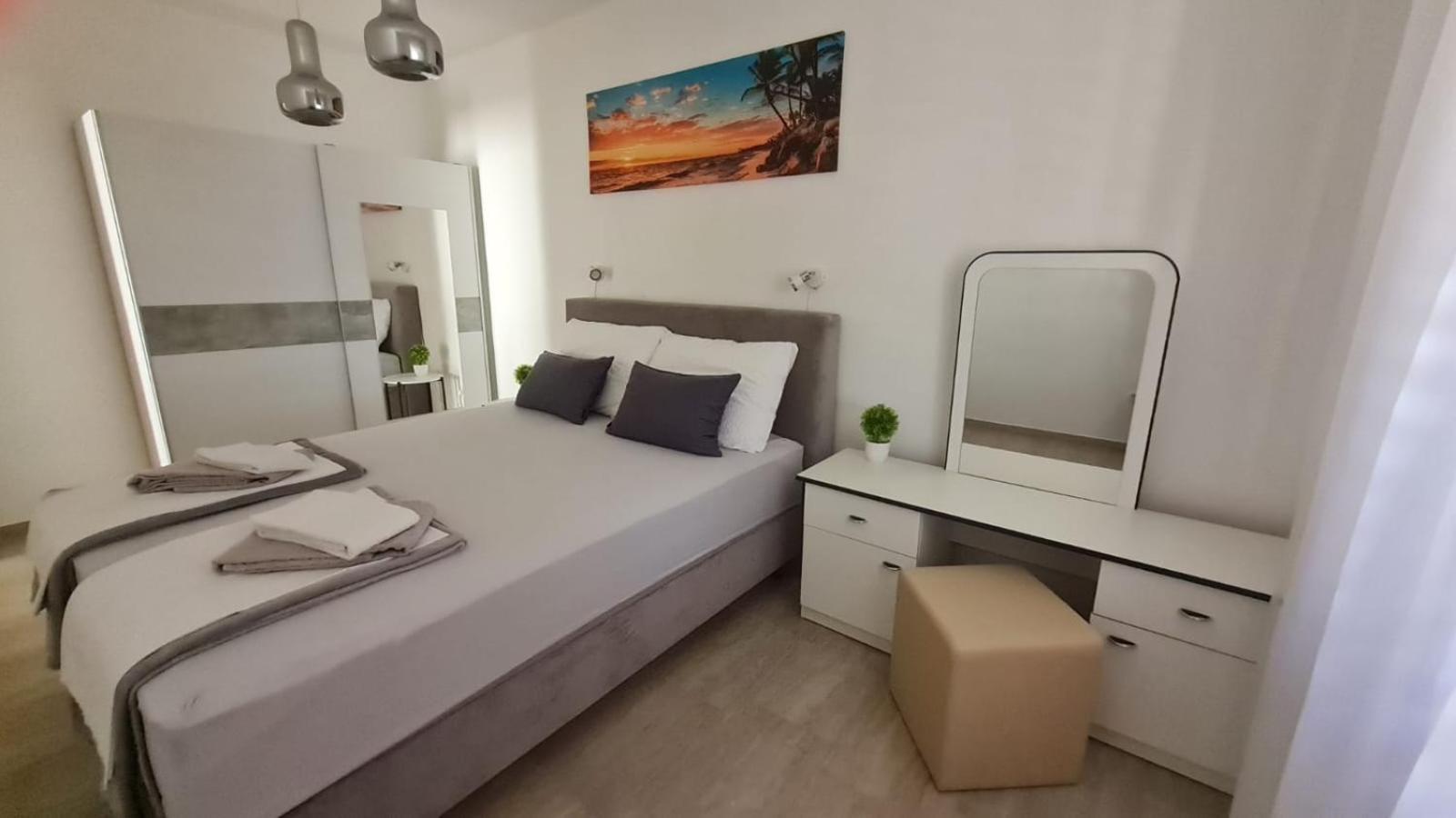 Apartman Joki โนวีวีโนดอลสกี ภายนอก รูปภาพ